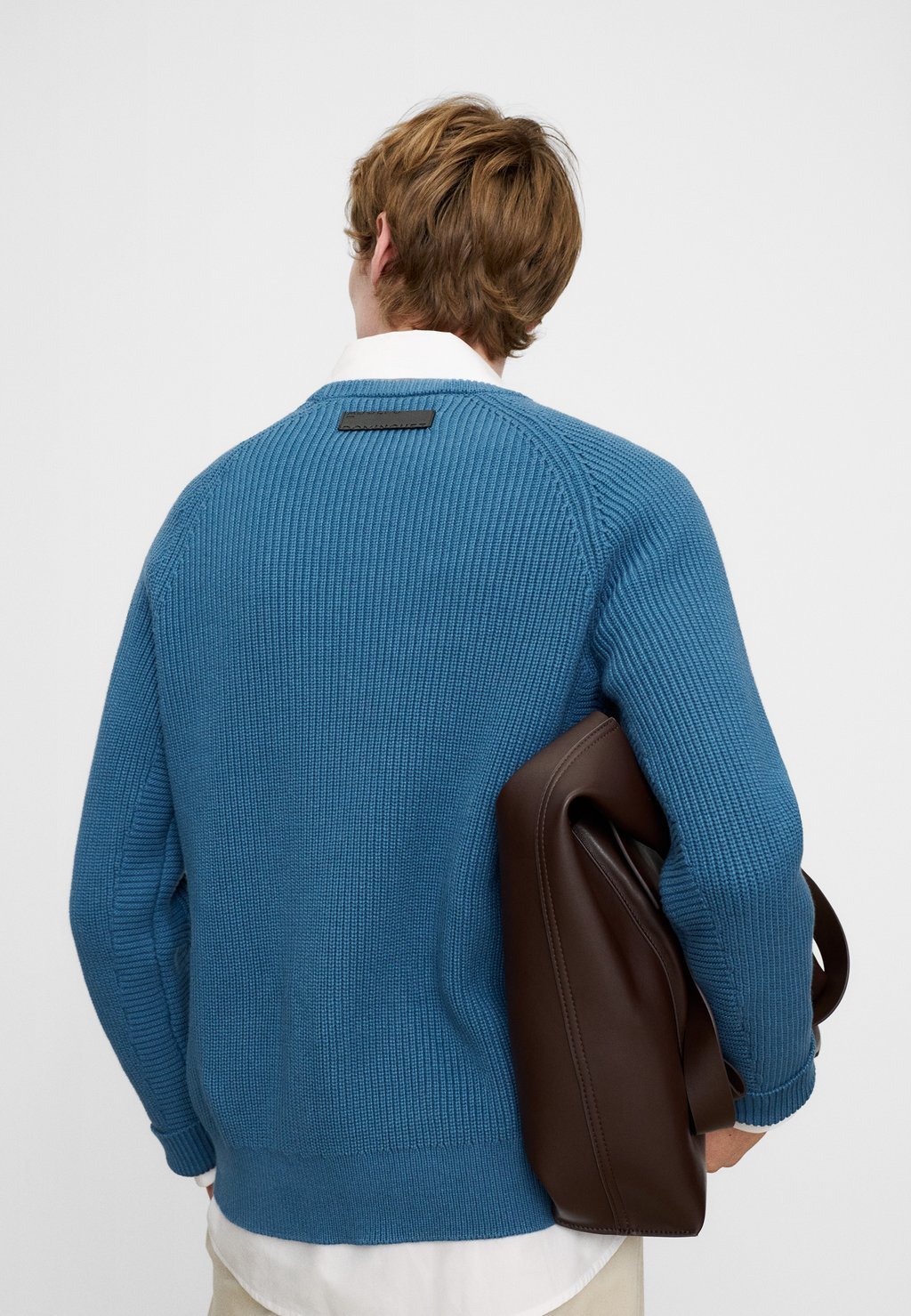 Knitted jumper with raglan sleeves - blue
