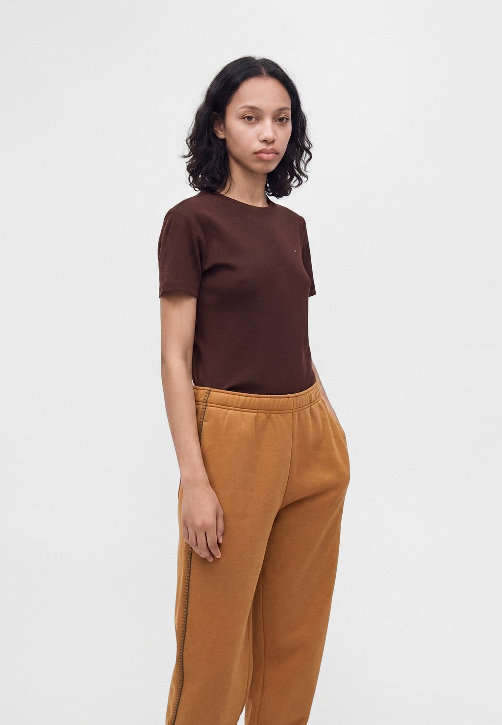 Joggers - chestnut